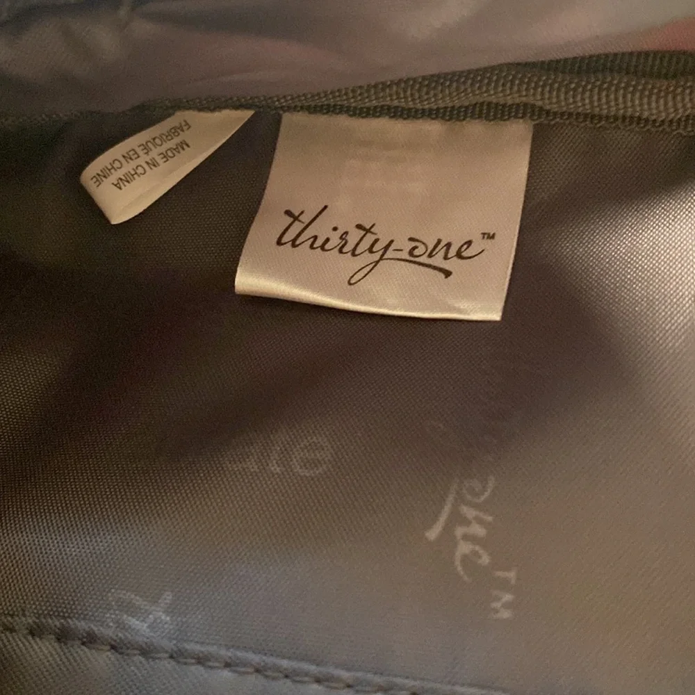 thirty-one compact thirty